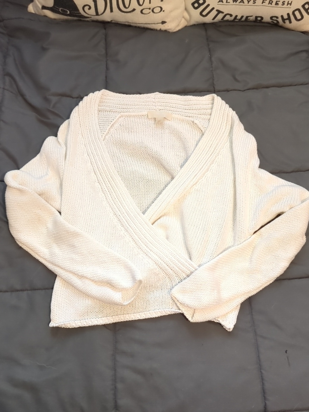 Authentic MaxMara Women’s Cream Wrap-Front Knit Sweater Size Medium - Italy!